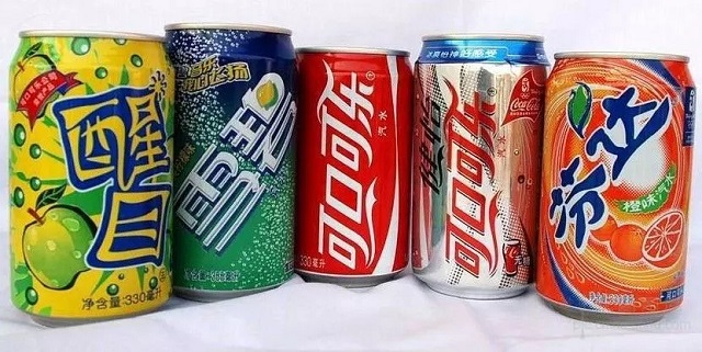 北京市中小學(xué)禁售碳酸飲料，你知道它的危害有多大嗎？
